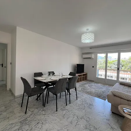 Familial T3 Terrasse, Clim & Parking Gratuit Appartement Nice