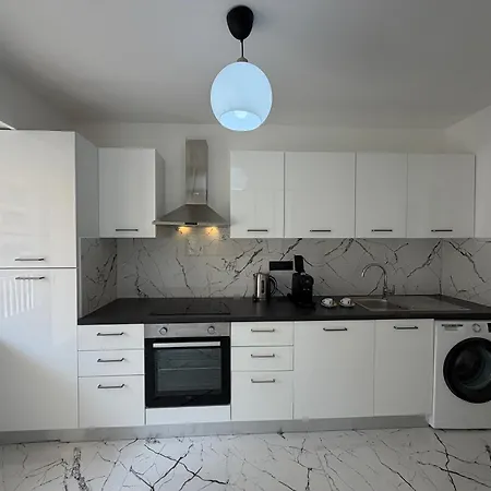 Familial T3 Terrasse, Clim & Parking Gratuit Appartement *